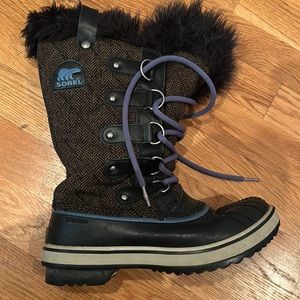 Sorel boots size 5.5